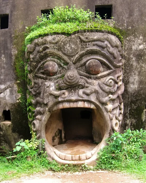 Wat Xieng Khuan_1000